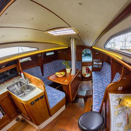 ホテル Norwavey, Sleep In A Boat Krokelvdalen エクステリア 写真