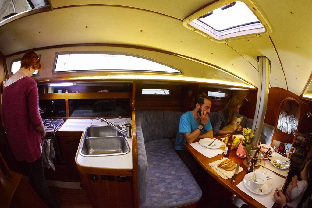 ホテル Norwavey, Sleep In A Boat Krokelvdalen エクステリア 写真